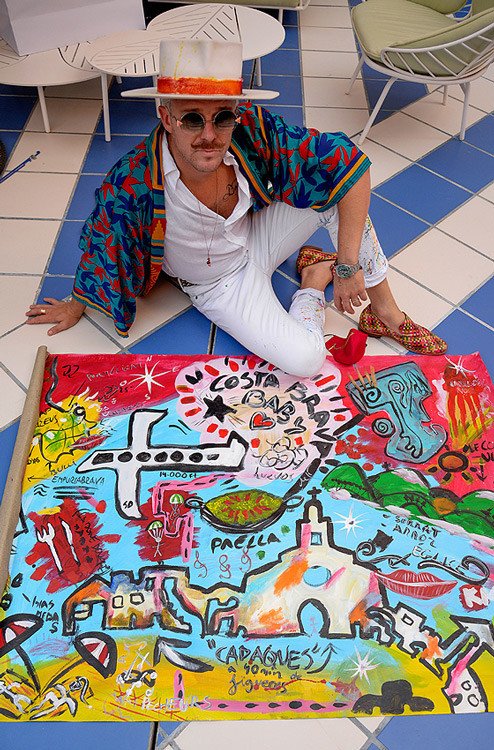 Aldo Comas: el polifacético artista catalán que conquista con su versatilidad