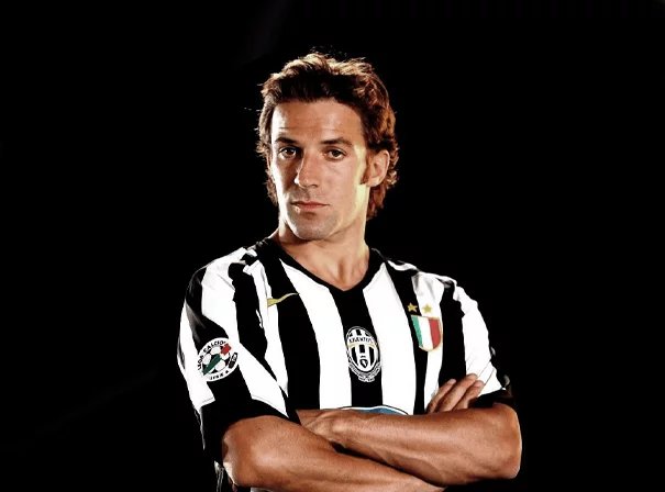 Alessandro Del Piero: L'eterna icona della Juventus tra arte, moda e leggenda