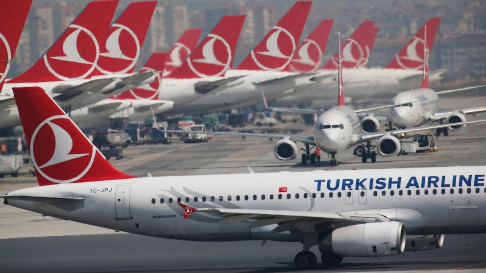 Amenaza de bomba falsa en vuelo de Turkish Airlines provoca aterrizaje de emergencia en El Prat
