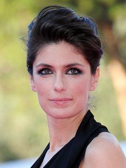 Anna Valle: la storia di una Miss che ha conquistato il piccolo schermo