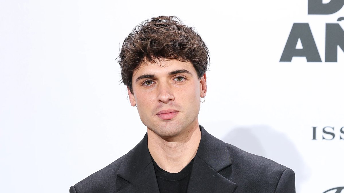 Daniel Illescas: El influencer aventurero que conquista el mundo y emociona con su abuela