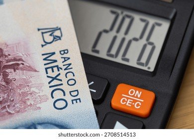 Dólar hoy: Cierra en $17.83 y alcanza su menor nivel desde julio de 2024