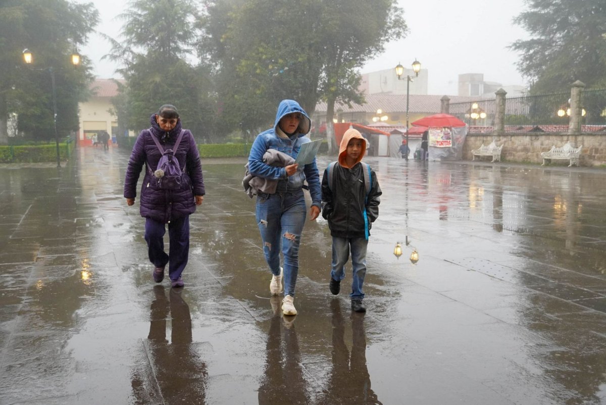 Frente Frío 33 azota México: Lluvias intensas, vientos huracanados y heladas en alerta