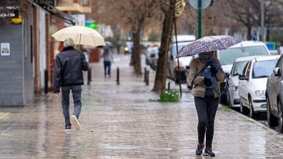 ¿Hay clase mañana en Andalucía? Calendario escolar y alertas por la borrasca Leonardo
