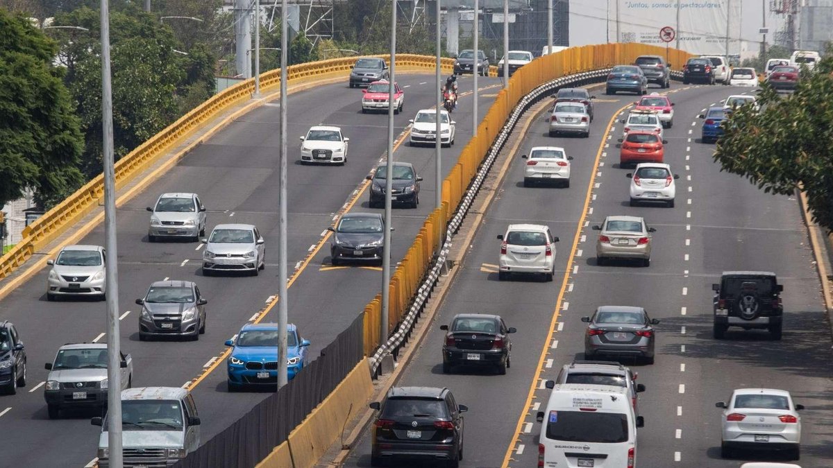 Hoy No Circula 18 de Febrero 2026: Doble Restricción por Contingencia Ambiental en CDMX y Edomex