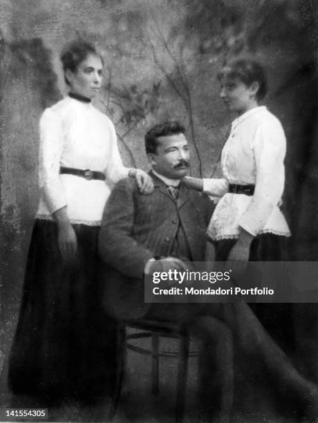 Ida Pascoli: La Sorella che Ricostruì il Nido Famigliare del Poeta