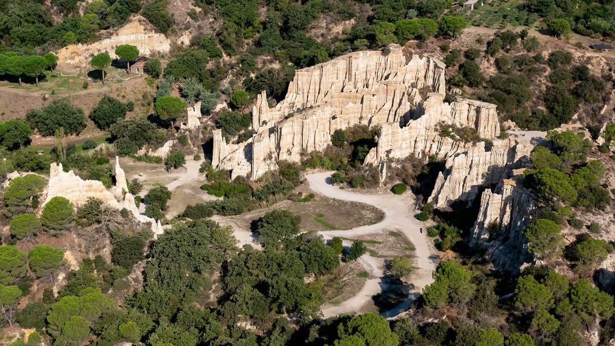 Incendio en la planta Saica de Zaragoza: causas desconocidas y operativo controlado