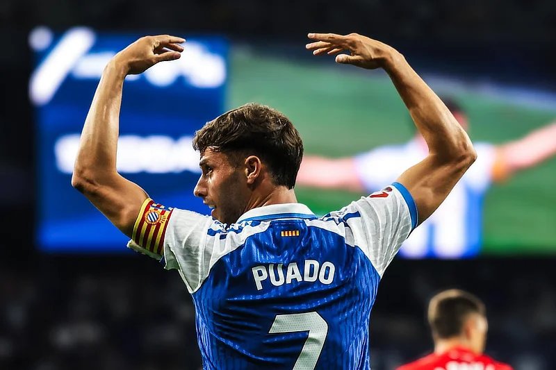 Javi Puado: Adiós a la temporada por rotura de ligamento cruzado