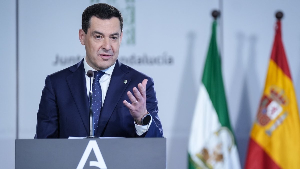 Juanma Moreno confirma su candidatura a las andaluzas de 2026: retos y estabilidad en Andalucía