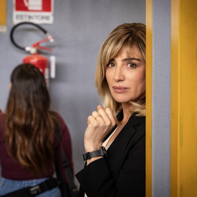 La Preside: La Fiction Rai che Racconta il Riscatto Educativo e Sociale