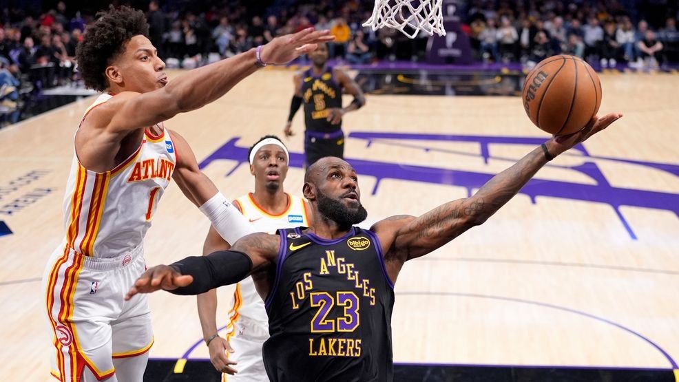 Lakers aplastan a Hawks 141-116: LeBron y Doncic lideran la remontada púrpura