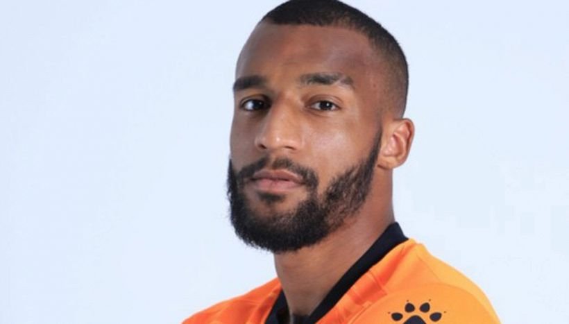 Lionel Adams: La Tragica Scomparsa di un Calciatore Russo