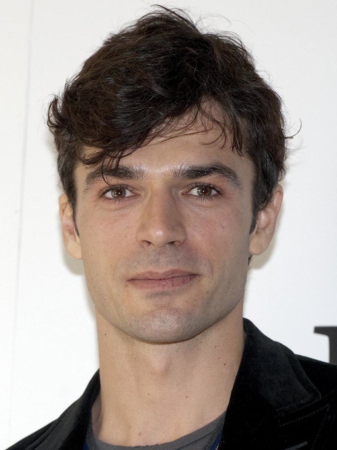 Luca Argentero: La Carriera di un Attore Poliedrico tra Cinema, Televisione e Teatro