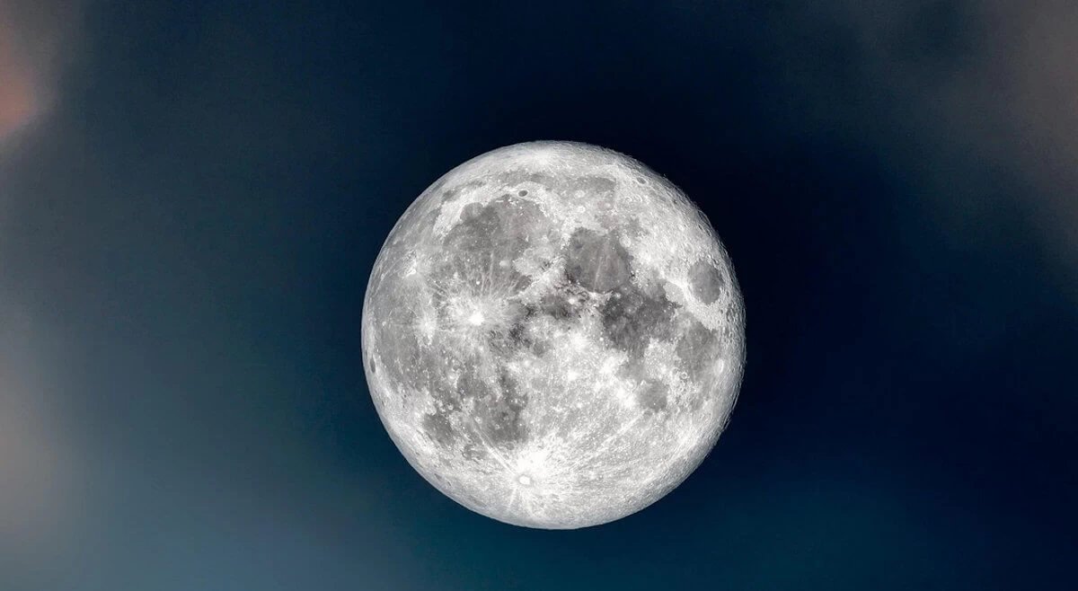 Luna Piena della Neve: lo spettacolo celeste di stasera, 1 febbraio 2026