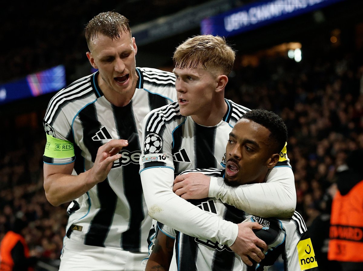 Qarabağ vs Newcastle: El Duelo de Playoff de la Champions League que Define Aspiraciones Europeas