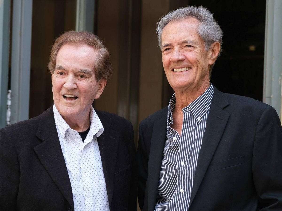 Ramón Arcusa: El legado eterno del Dúo Dinámico y su huella en la música española