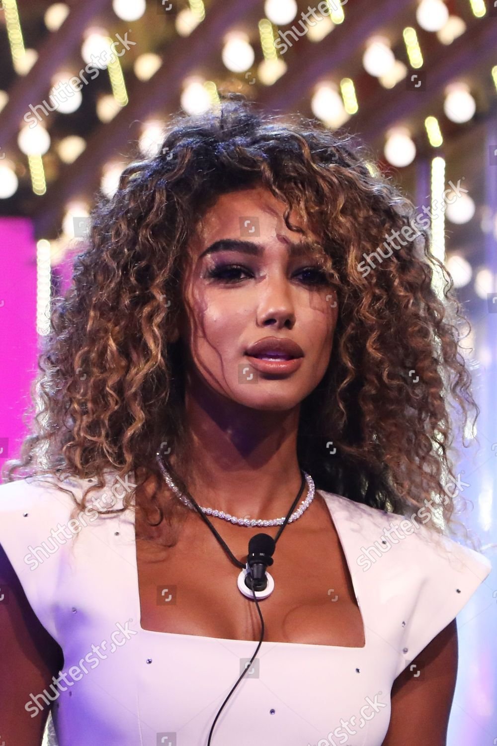 Samira Lui: dal Friuli al successo televisivo, la showgirl sotto i riflettori