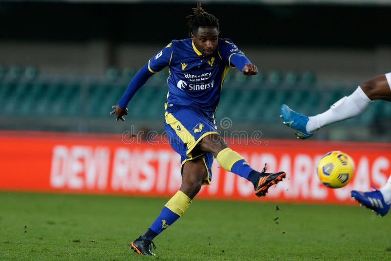 Sassuolo-Verona: Lo Scontro tra Due Realtà Opposte nella 26ª Giornata di Serie A