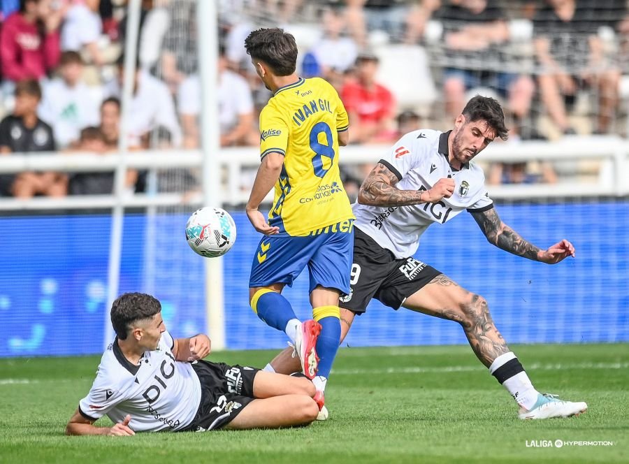 UD Las Palmas vs Burgos CF: Duelo clave en LaLiga Hypermotion por la jornada 25