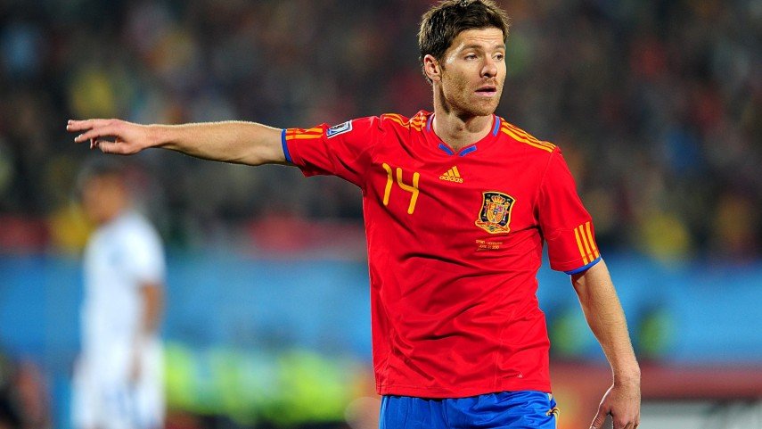 Xabi Alonso: la leggenda basca dal trionfo al Leverkusen all'esonero shock al Real Madrid